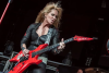Lita Ford lança “Dracula”, seu primeiro single inédito em mais de uma década